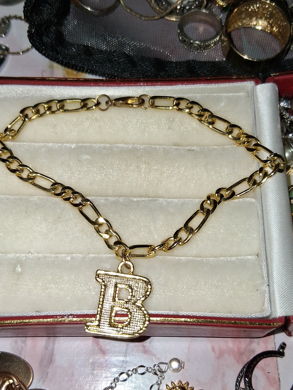 Vintage Gold Initial 'B' Pendant Bracet Unisex Jewelry